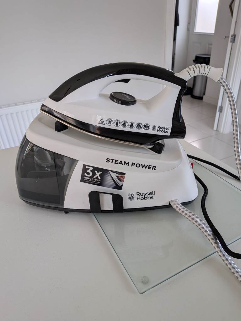 Russell Hobbs Steam Power Iron