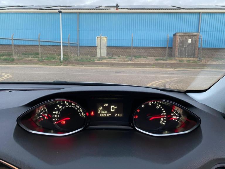 2017 Peugeot 308 1.6 BlueHDi Active Euro 6 (s/s) 5dr HATCHBACK Diesel Manual