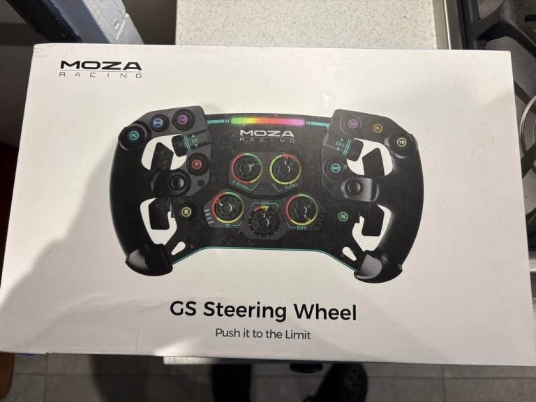 Moza wheel and base / Fanatec pedals