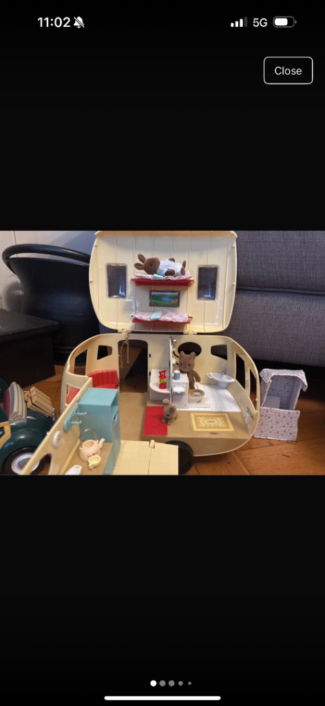 Sylvanian families camping caravan set and car 