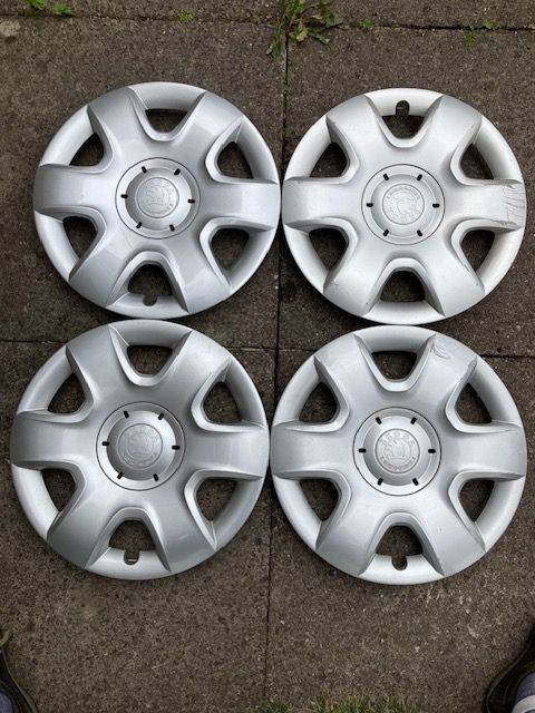 Skoda Fabia / Roomster wheel trims – 4No set -  Pre-owned. Part number - 5J0 601 147 C