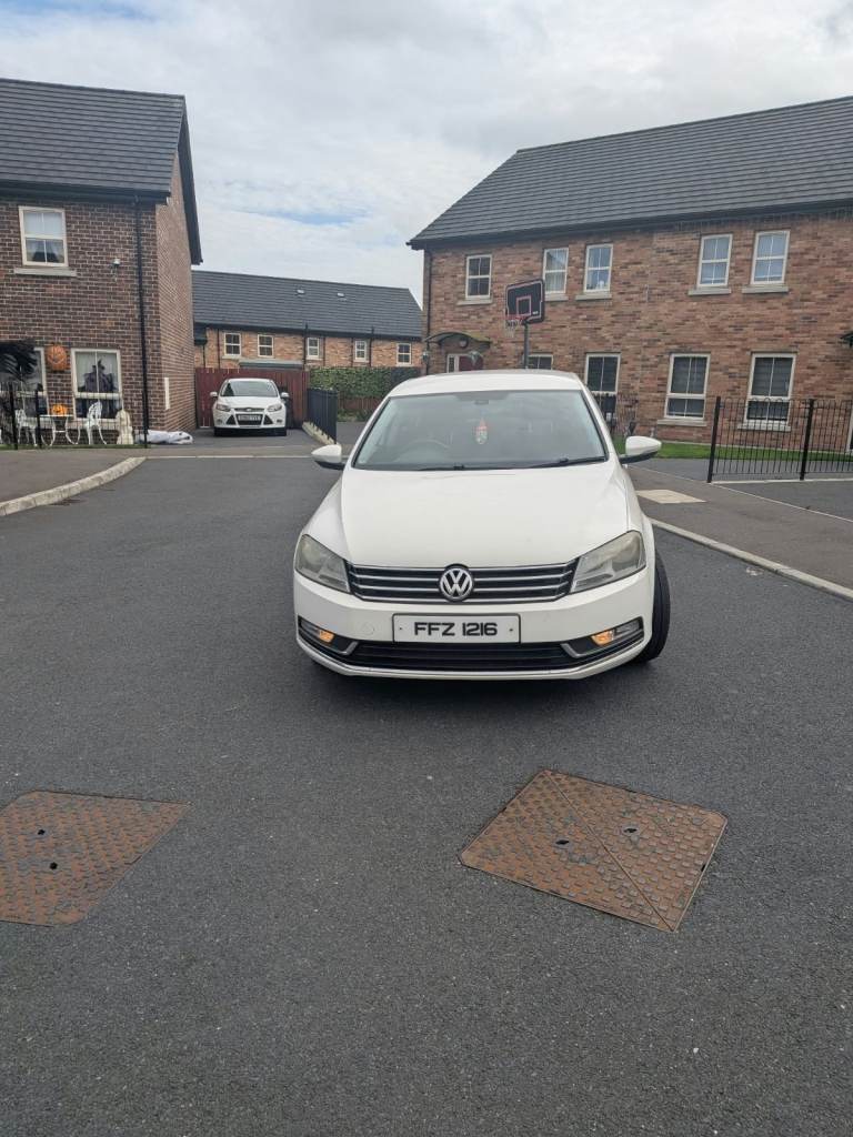 Volkswagen, PASSAT, Saloon, 2011, Manual, 1968 (cc), 4 doors