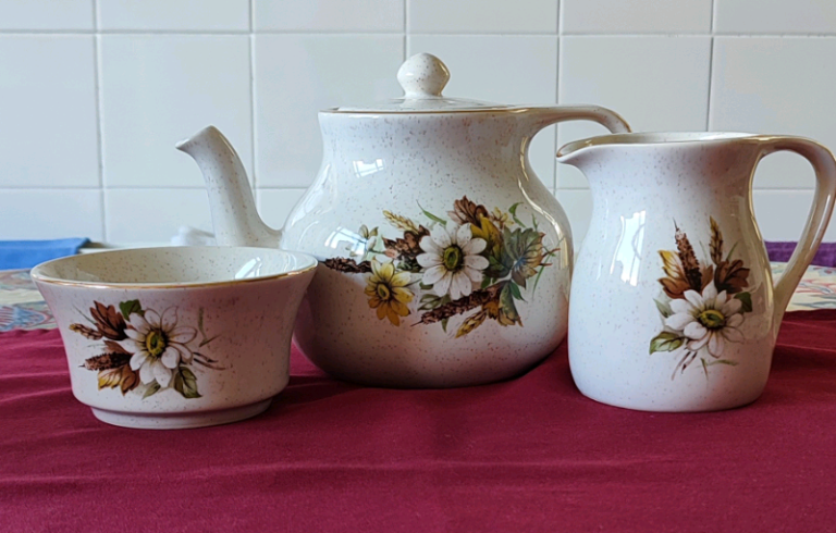 Kernewick Pottery Tea pot, milk jug & sugar bowl 