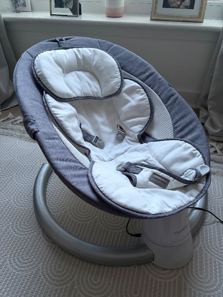 Uuoeebb Electric Baby Bouncer