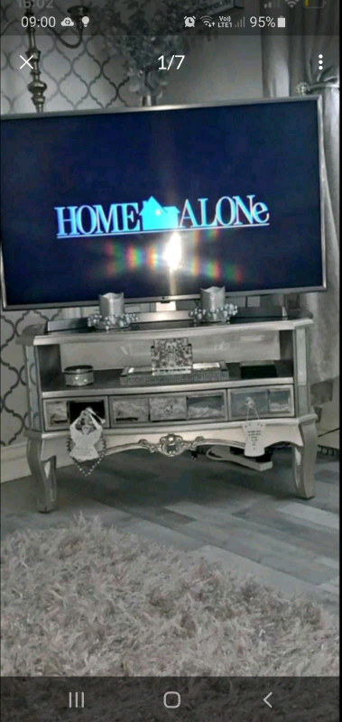Fabulous Silver Mirrored TV Media Unit Brand New 