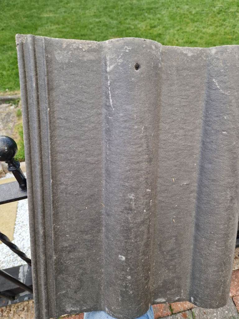 Roof tiles 