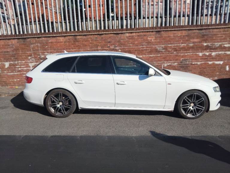 Audi, A4, Estate, 2009, Manual, 1968 (cc), 5 doors