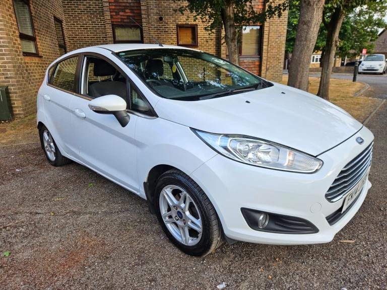 Ford, FIESTA, Hatchback, 2014, Manual, 1241 (cc), 5 doors