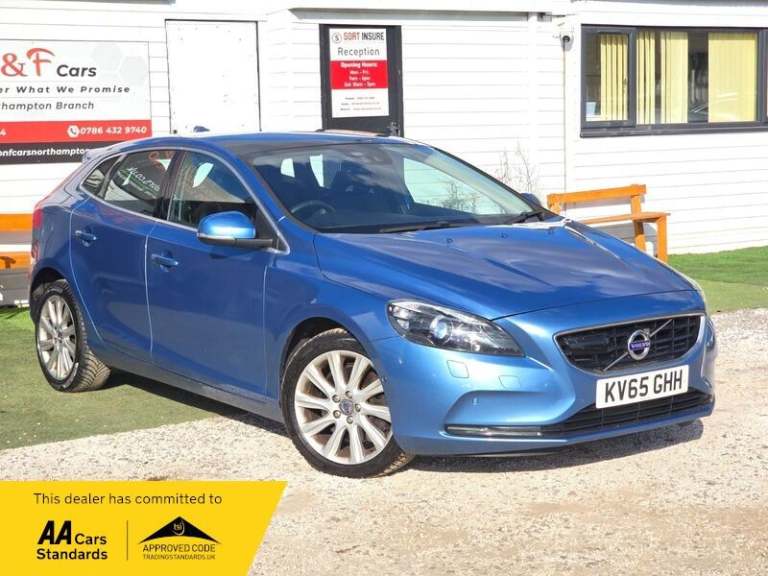 2015 Volvo V40 2.0 D3 SE Lux Nav Euro 6 (s/s) 5dr HATCHBACK Diesel Manual