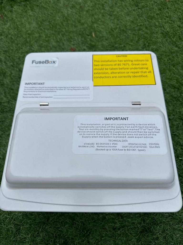 FuseBox Consumer Unit F2007M – useder installed