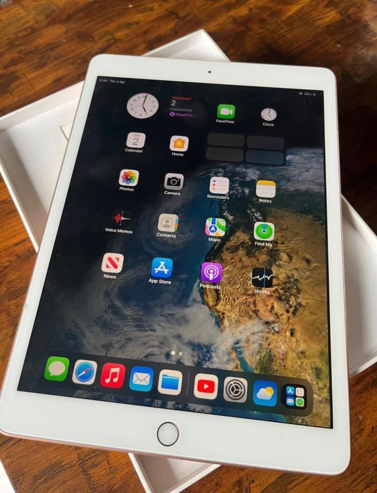 iPad 7th Generation 32GB Excellent condition 