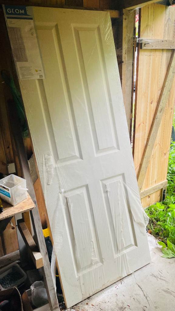 GEOM 4 Panel white internal door