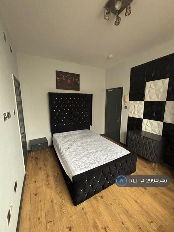 1 bedroom in Hester St, Northampton, NN2 (#2994546)