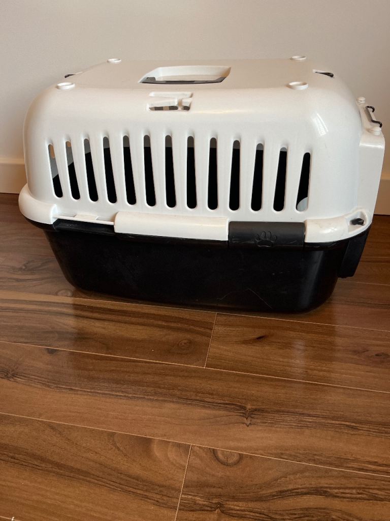 Pet carrier