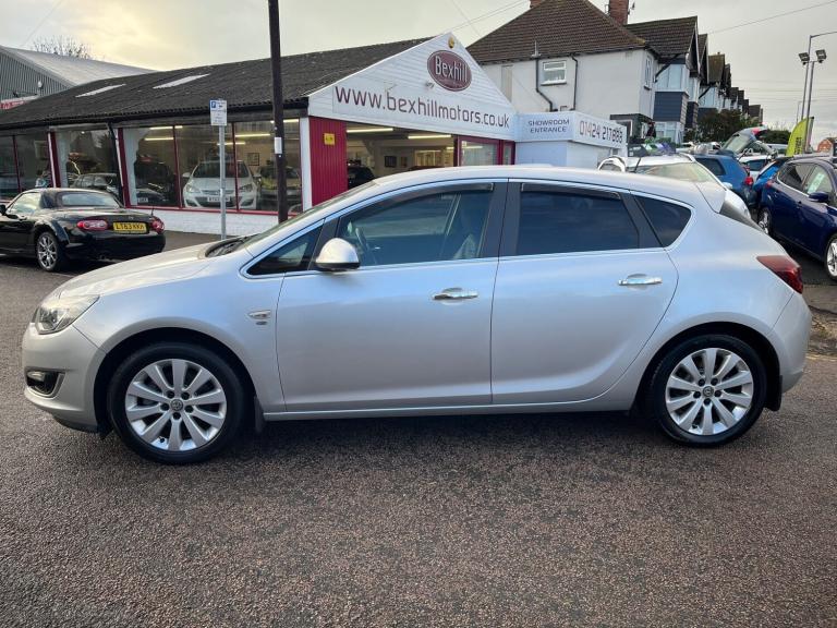 2013 Vauxhall Astra 2.0 CDTI ELITE Hatchback Diesel Manual