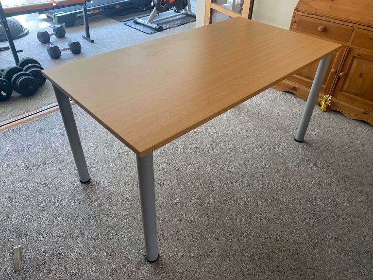 Desk / Table