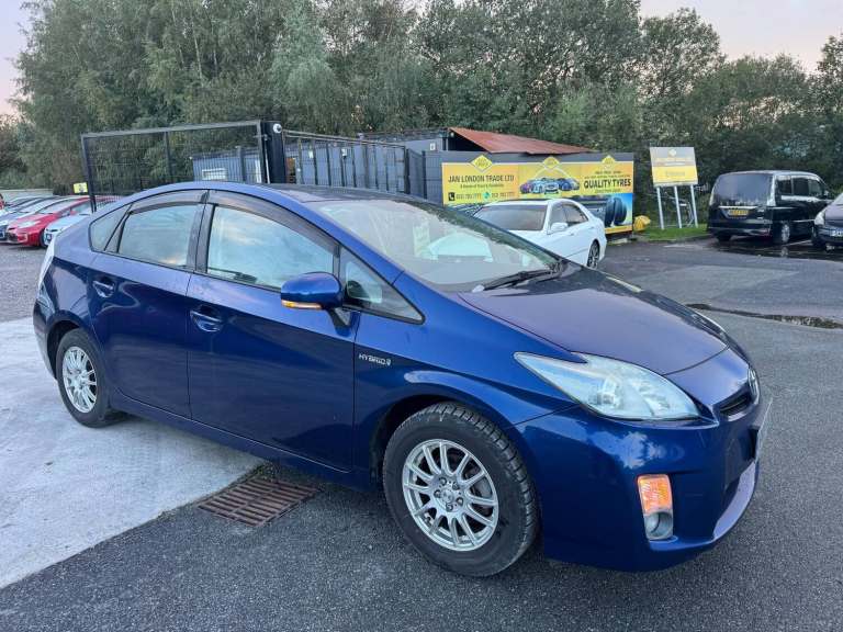 2010 Toyota Prius Toyota Prius Hybrid Petrol Dark Blue 2010 5 Seater  1.8L