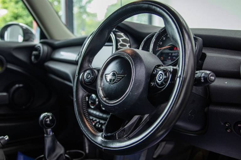 2018 MINI Hatch 1.5 Cooper Hatchback 3dr Petrol Manual Euro 6 (s/s) (136 ps) Hatchback Petrol Manual