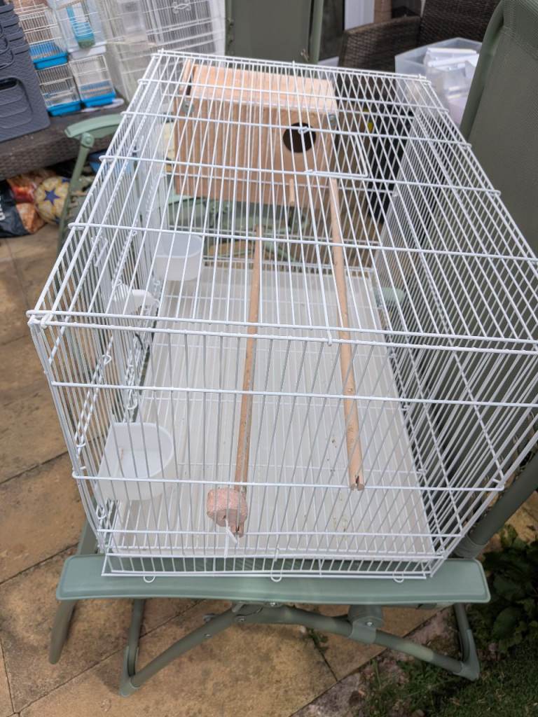 Breeding cages 
