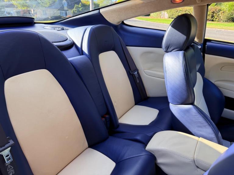 2004 Aston Martin Vanquish 5.9 Coupe 2dr Petrol Manual (396 g/km, 460 bhp) COUPE Petrol Manual