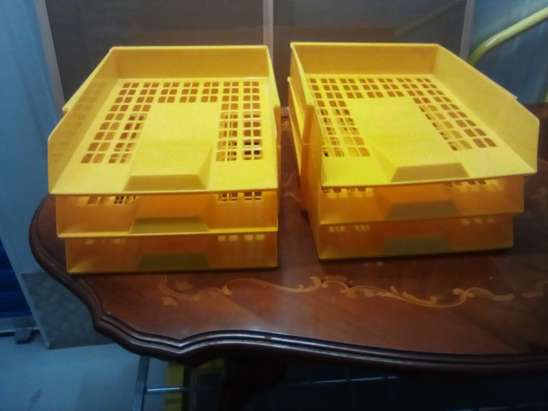 6 Stackable Paper Letter Trays, Like New