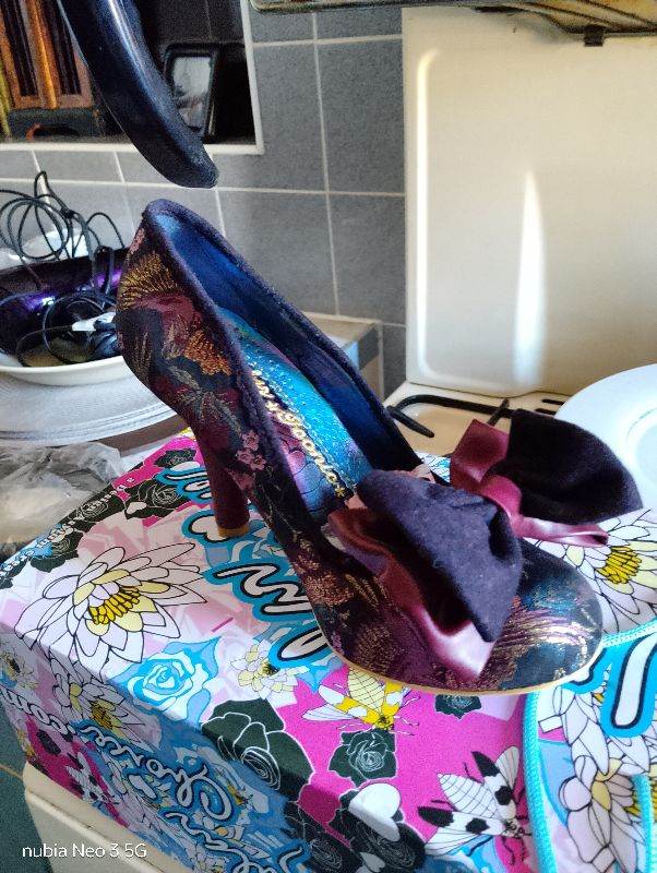PRISTINE Irregular Choice ‘Tail of Bow’ – Size 40 (U.K 6.5–7 ) Boutique Condition