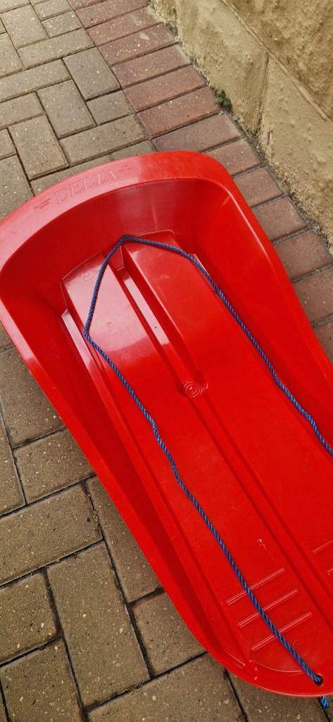DELTA RED THICK PLASTIC SLEDGE/SLED. IN EXCELLENT CONDITION. | in ...