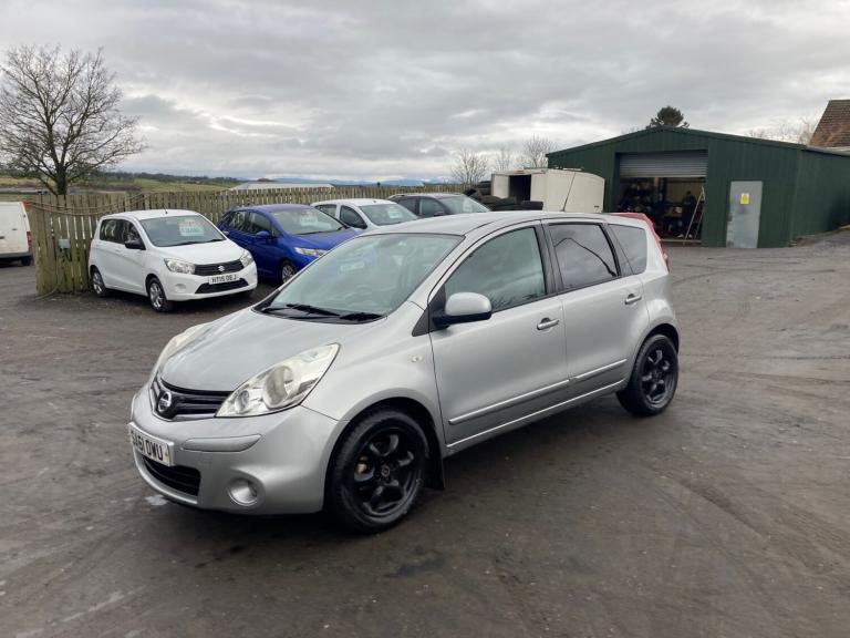 2011 Nissan Note 1.6 Tekna 5dr Auto MPV Petrol Automatic