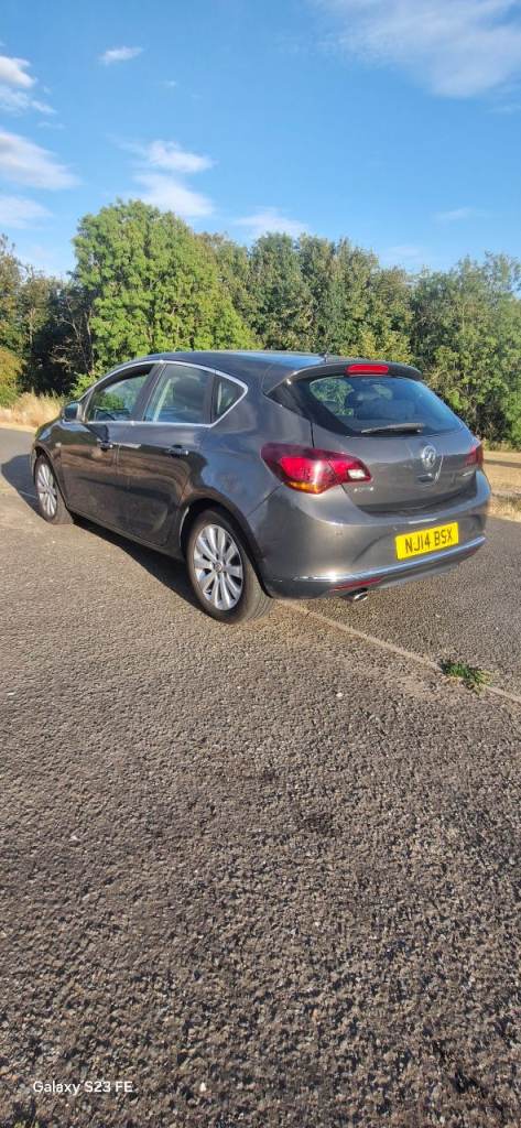 Vauxhall, ASTRA, Hatchback, 2014, Semi-Auto, 1956 (cc), 5 doors