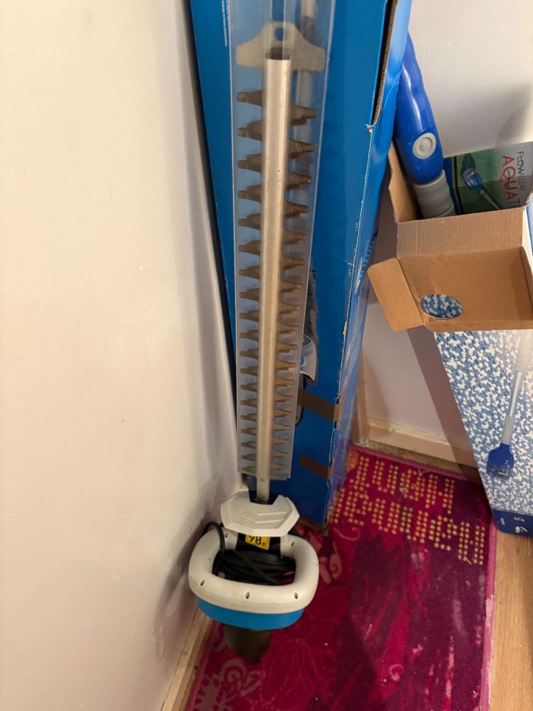 Macalister hedge trimmer 