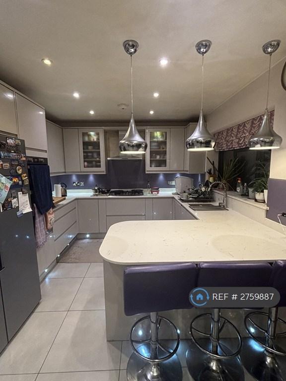 4 bedroom house in Beechwood Rise, Watford, WD24 (4 bed) (#2759887)