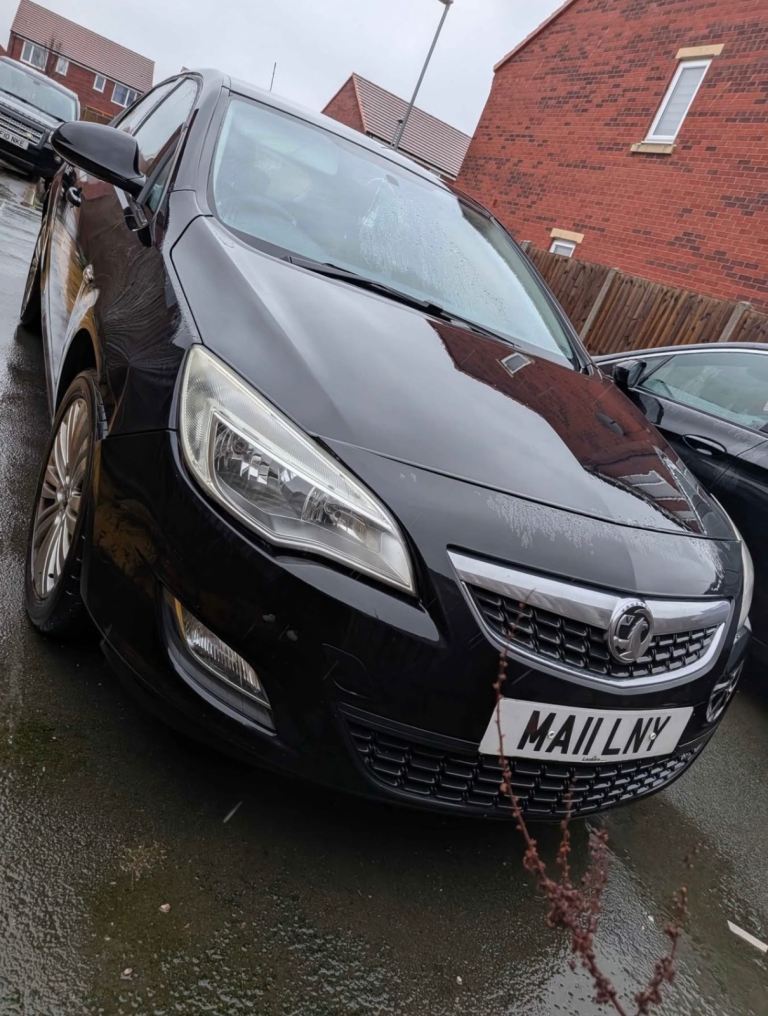 Vauxhall, ASTRA, Hatchback, 2011, Manual, 1398 (cc), 5 doors