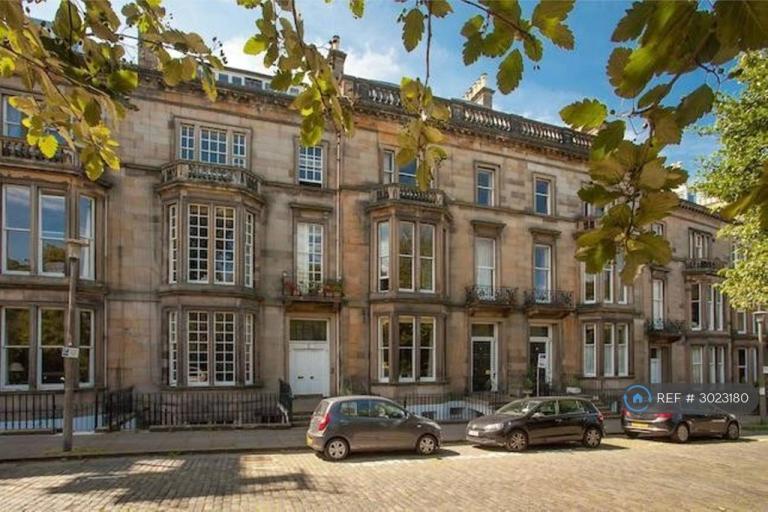 3 bedroom flat in Edinburgh, Edinburgh, EH4 (3 bed) (#3023180)