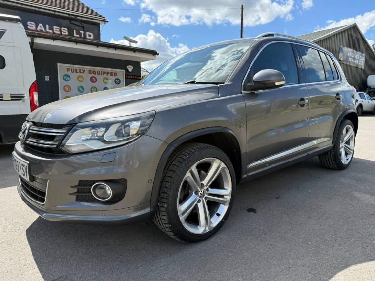 2013 Volkswagen Tiguan 2.0 TDi BlueMotion Tech R-Line 5dr DSG ESTATE Diesel Automatic