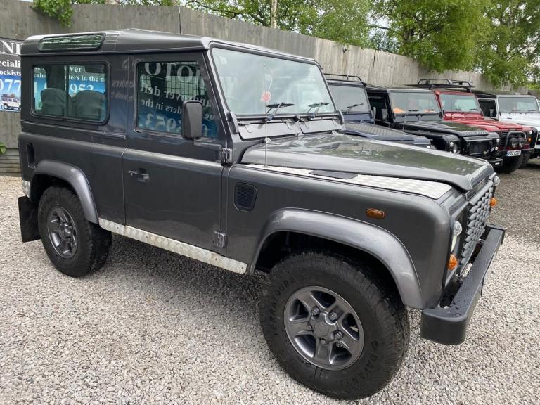 2004 Land Rover Defender 90 2.5 TD5 County Station Wagon 3dr (6 Seats) ESTATE Diesel Manual