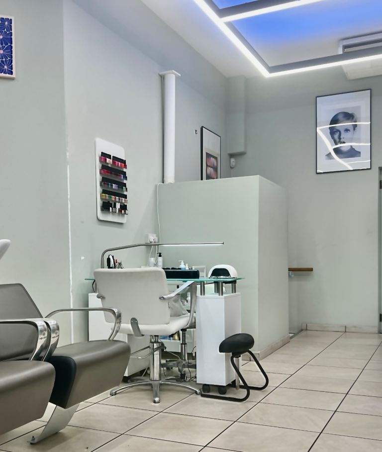 Nail Station for Rent at Avenida Salon – 3 Months FREE Rent!