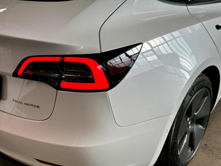 TESLA MODEL 3 (Dual Motor) Long Range Auto 4WDE 4dr 2021