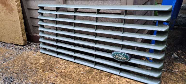 Radiator Grill for Land Rover Defender