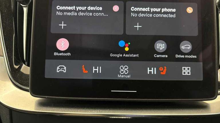 2025 Volvo XC90 Plus, T8 AWD Plug-in hybrid, Electric/Petrol, Dark, 7 Seats ( 360* Camera ) ESTAT...