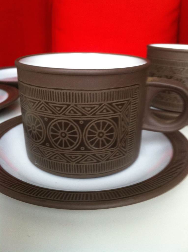 Vintage crockery, Hornsea 1960s Palatine, 9 pieces: 3 cups, 3 saucers, 2 cookie plates, 1 milk jug, 