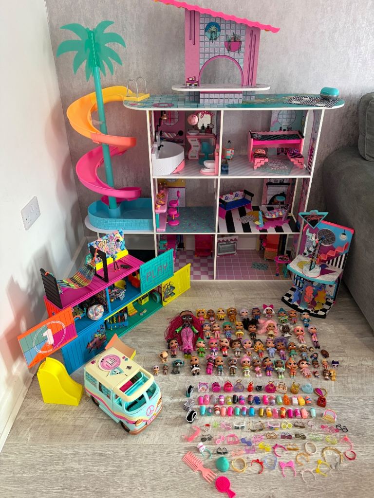 LOL Doll house, campervan, clubhouse & dolls