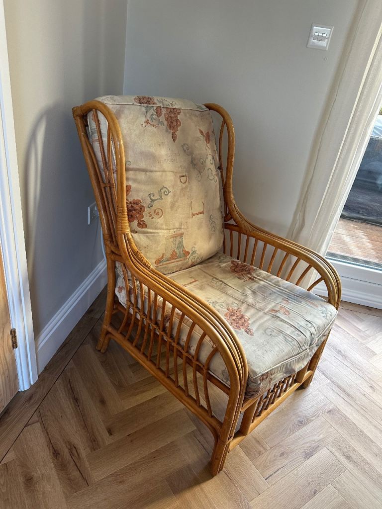 Vintage Rattan Bamboo armchair sun seat garden or living dining room