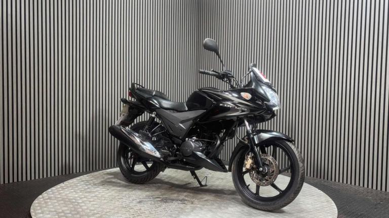 Honda CBF125 CBF125 GLR125 2015 17K NEW MOT ICONIC LEARNER BIKE