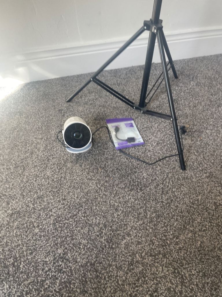 Projector with screen and 110 inc screen with stand