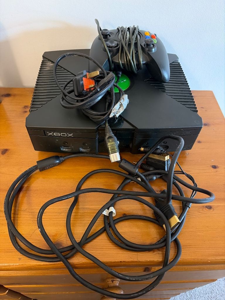 Original working Xbox and 6 games