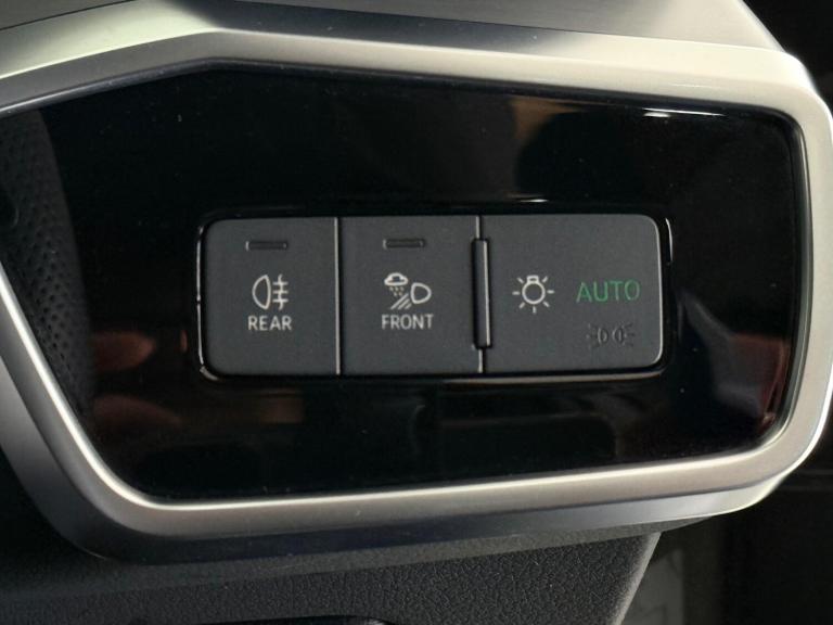 2022 Audi A6 Saloon 2.0 TFSI 45 S line S Tronic quattro Euro 6 (s/s) 4dr SALOON Petrol Automatic