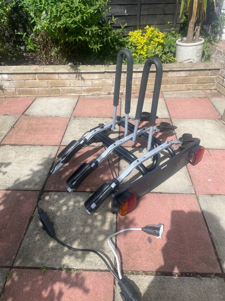 THULE 3-Bike Carrier (tow-bar mounted) 