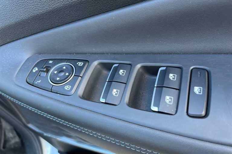 2022 Hyundai Santa Fe 1.6 TGDi Hybrid Premium 5dr 4WD Auto ESTATE PETROL/ELECTRIC Automatic