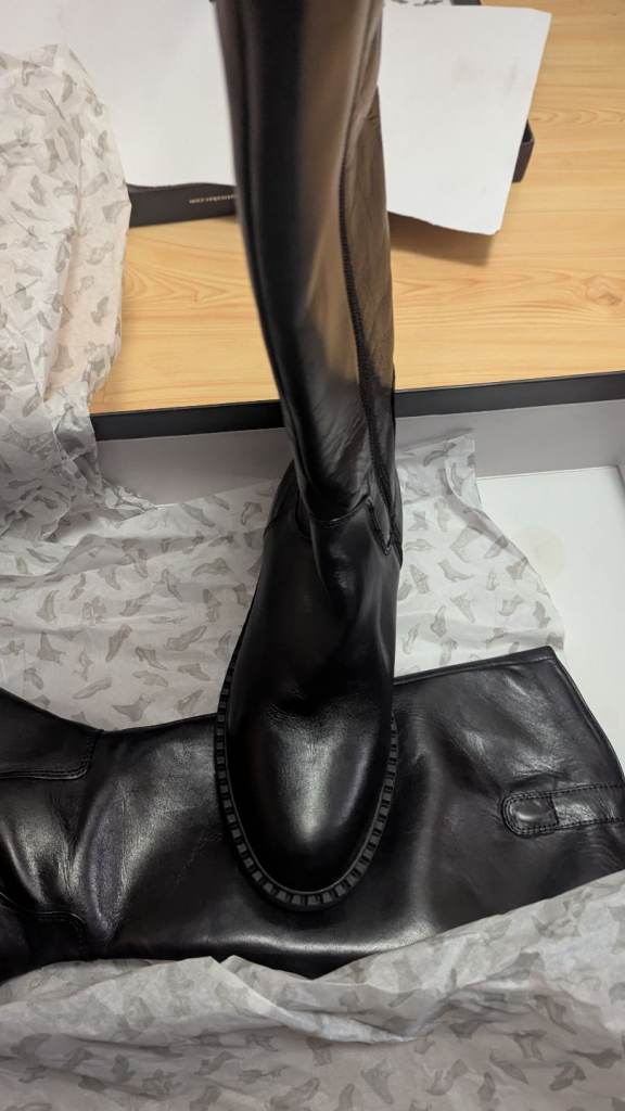 Unused - Sebastiana Leather Knee High Boots Black. 