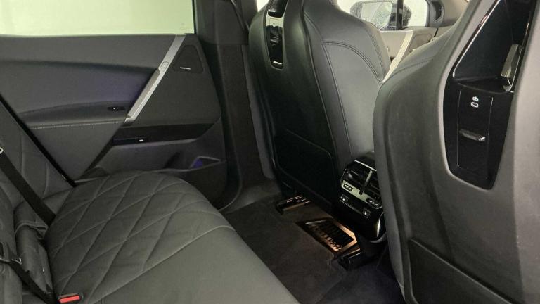 2025 BMW iX 300kW xDrive45 M Sport 101kWh 5dr Auto SUV Electric Automatic